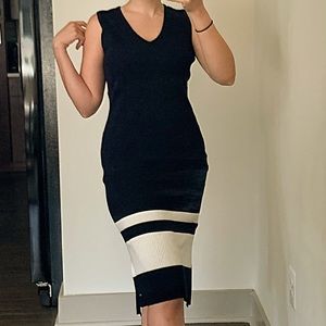 TOMMY HILFIGER MIDI LENGTH SWEATER DRESS